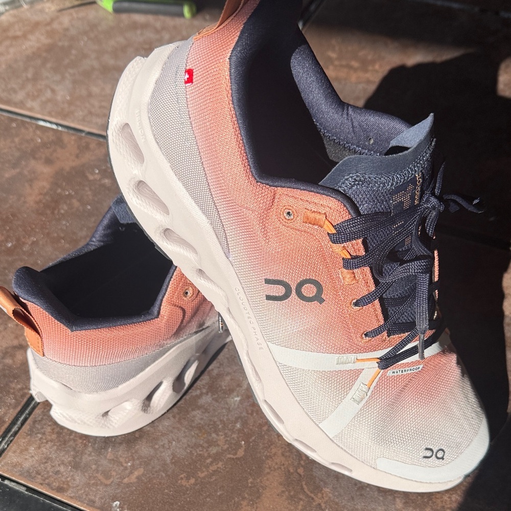 On Cloud Running Womens Athletic Shoes - Orange and Navy Blue - no box